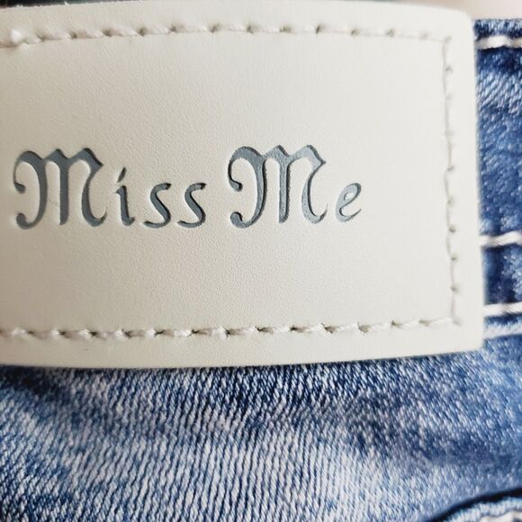 Miss Me Mid Rise Boot Cut Jeans Size 23 - Picture 6 of 10